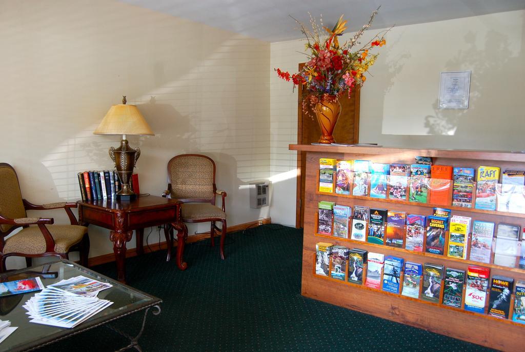 Wakita Court Motel Queensbury Kültér fotó