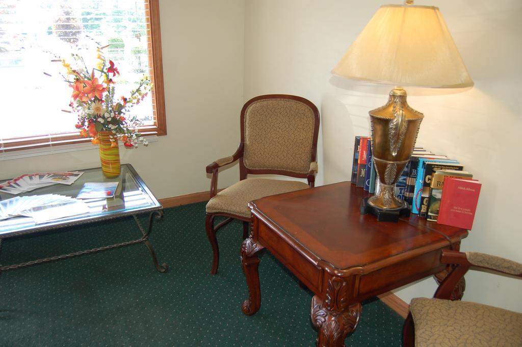 Wakita Court Motel Queensbury Kültér fotó