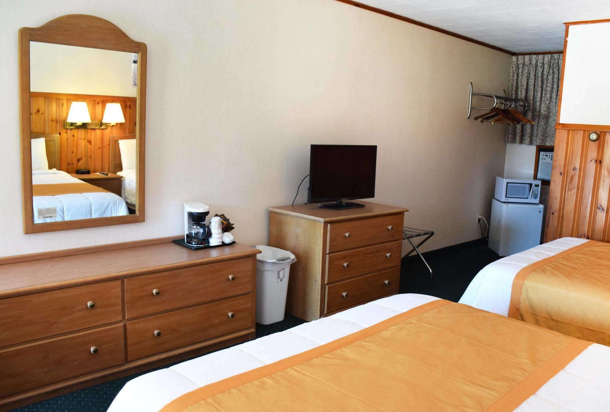 Wakita Court Motel Queensbury Kültér fotó